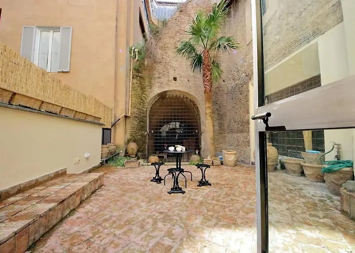Pantheon With Private Terrace Rom